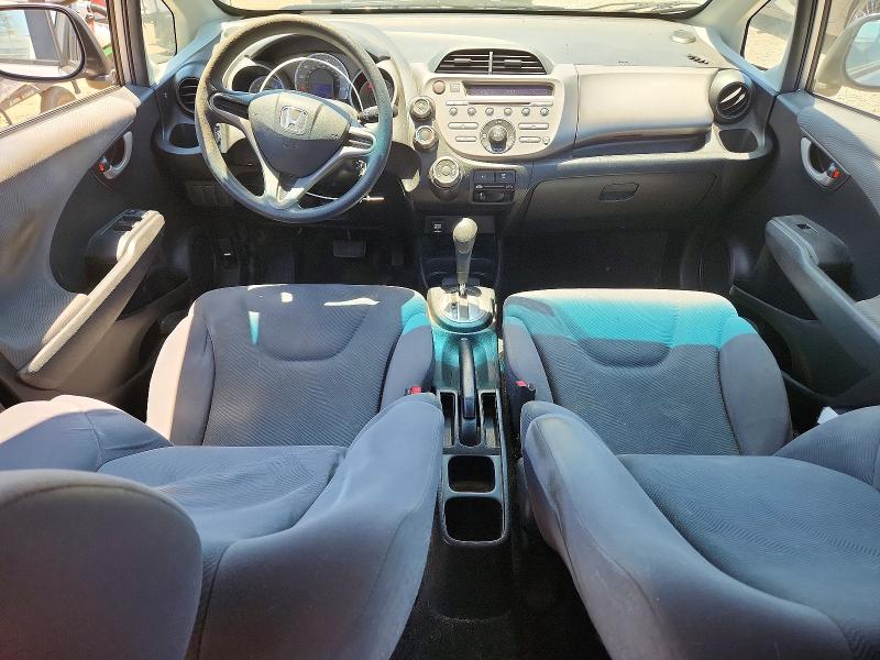 2009 Honda Fit VIN JHMGE88209C002068 COPART salvage auction — FRONT END, CA - DIS/DLR/EXP ONLY CLEAN TITLE, sold $800 on 2026-07-10 (photo 8)