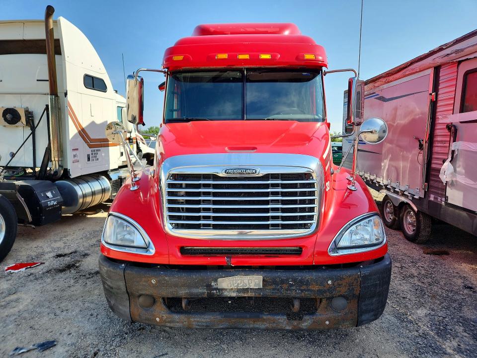2016 Freightliner Conventional VIN 1FVXA7CG2GLHE4529 COPART salvage auction — FRONT END, WI - CERTIFICATE OF TITLE, sold $12,600 on 2026-08-25 (photo 5)