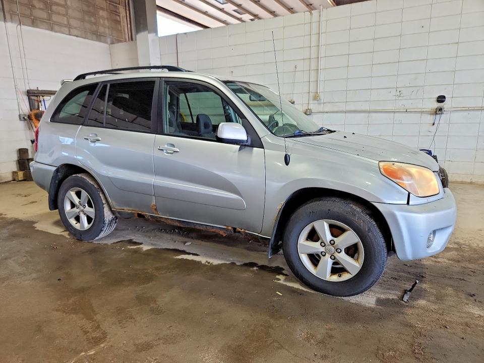 2004 Toyota Rav4 VIN JTEGD20VX40027914 COPART salvage auction — HAIL, MN - NON PUBLIC CLEAN TITLE, sold $900 on 2026-07-23 (photo 4)