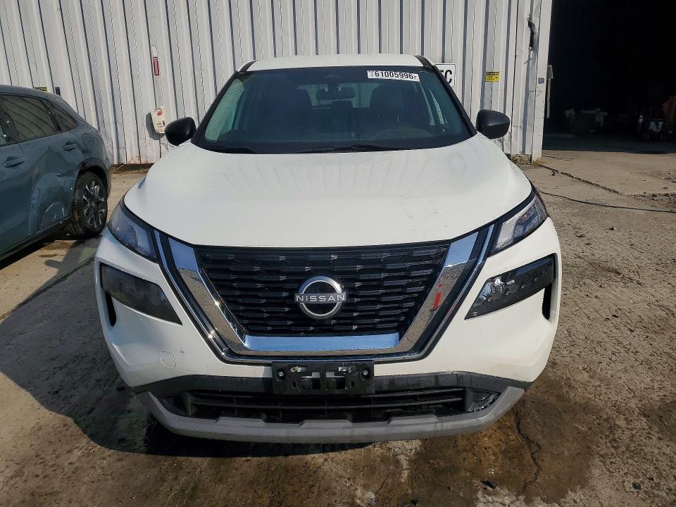 2023 Nissan Rogue VIN 5N1BT3AB8PC940777 COPART salvage auction — WATER/FLOOD, Nj - Cert Of Title-Salvage Flood, sold $5,100 on 2026-09-08 (photo 5)