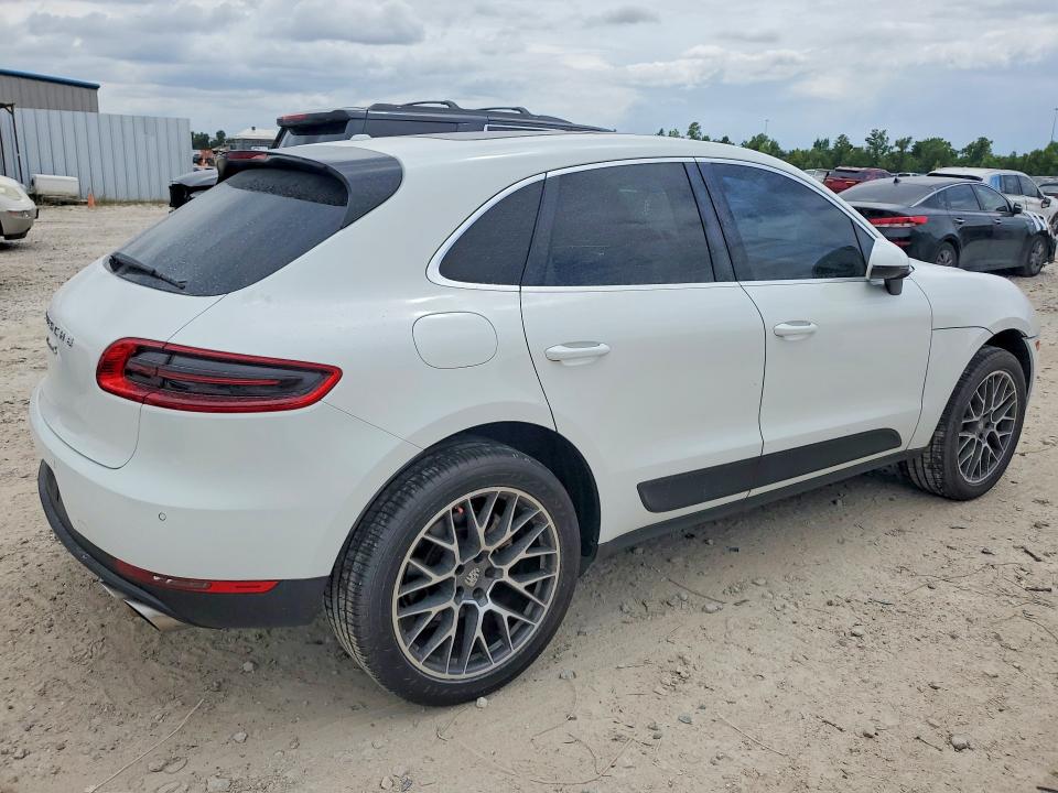 2015 Porsche Macan VIN WP1AB2A51FLB74668 COPART salvage auction — NORMAL WEAR, Fl - Certificate Of Title, sold $4,250 on 2026-08-04 (photo 3)