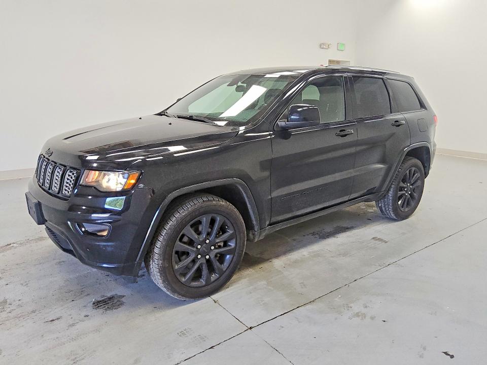2021 Jeep Grand cherokee VIN 1C4RJFAG0MC588005 COPART salvage auction — MINOR DENT/SCRATCHES, Wv - Certificate Of Title, sold $10,700 on 2026-07-30 (photo 1)