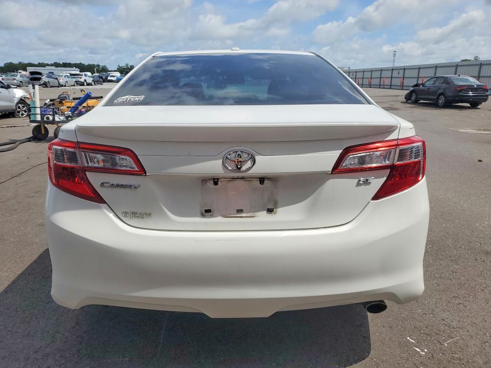 2014 Toyota Camry VIN 4T1BF1FK6EU740508 COPART salvage auction — VANDALISM, Fl - Cert Of Title Slvg Rebuildable, sold $3,200 on 2026-07-27 (photo 6)