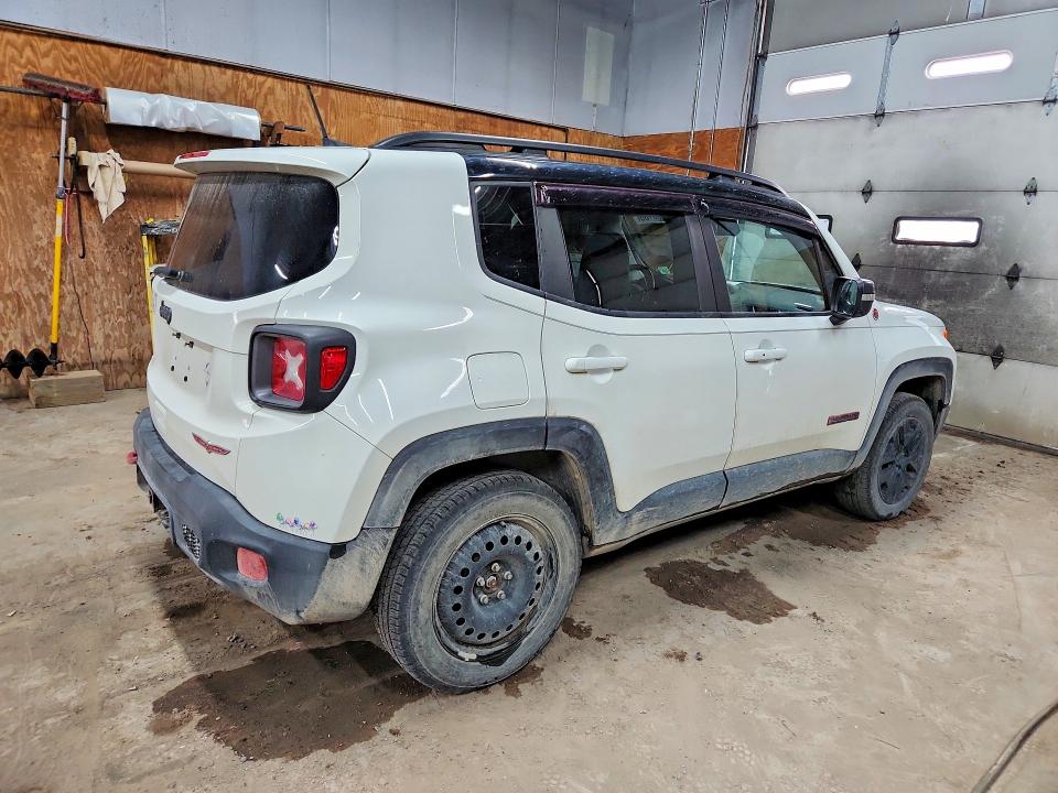 2018 Jeep Renegade VIN ZACCJBCB3JPH94121 COPART salvage auction — FRONT END, Mi - Certificate Of Title, sold $2,350 on 2026-08-12 (photo 3)