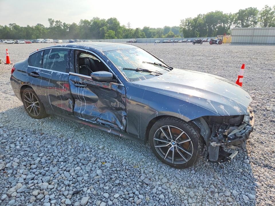 2019 BMW VIN WBA5R7C59KAJ82111 COPART salvage auction — SIDE, Oh - Certificate Of Title, sold $6,100 on 2026-07-31 (photo 4)