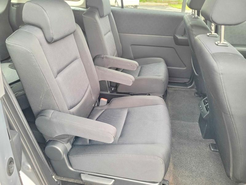 2010 Mazda 5 VIN JM1CR2W33A0373941 COPART salvage auction — MINOR DENT/SCRATCHES, ON - PERMIT NO BRAND - UNFIT (P), sold $225 on 2026-07-08 (photo 6)