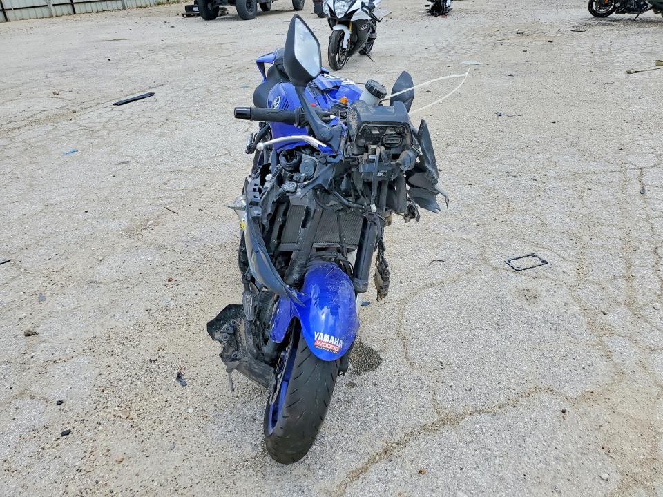 2024 Yamaha Yzfr7 VIN JYARM38EXRA013743 COPART salvage auction — FRONT END, Tx - Certificate Of Title, sold $1,350 on 2026-07-30 (photo 2)