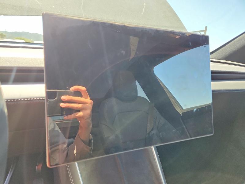 2026 Tesla Model y VIN 7SAYGDED8TF676383 COPART salvage auction — FRONT END, Salvage Title, sold $20,700 on 2026-09-22 (photo 9)
