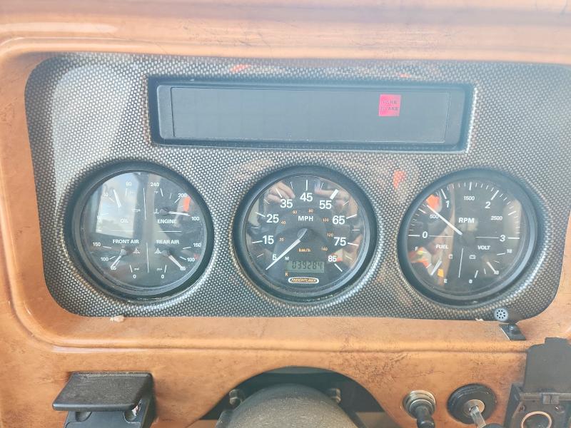 2006 Frht VIN 4UZAB2DC06CW96408 COPART salvage auction — HAIL, KS - CERT OF TITLE-SALVAGE, sold $9,400 on 2026-08-13 (photo 8)