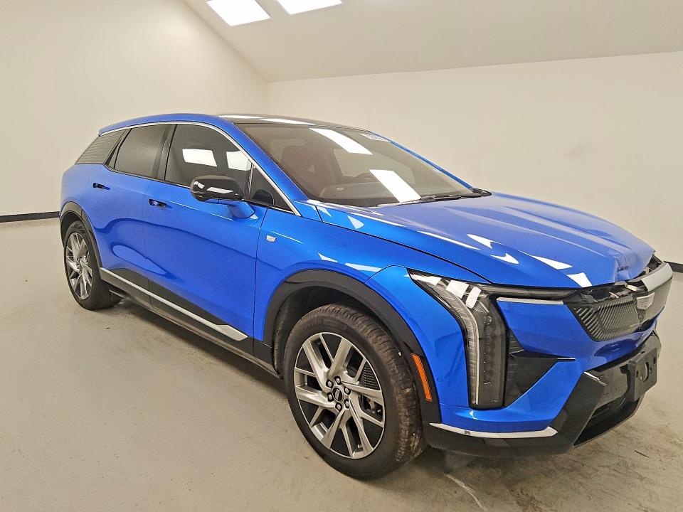 2026 Cadillac Optiq VIN 3GYK3BM51TS123542 COPART salvage auction — FRONT END, TX - CERTIFICATE OF TITLE, sold $19,800 on 2026-07-23 (photo 4)