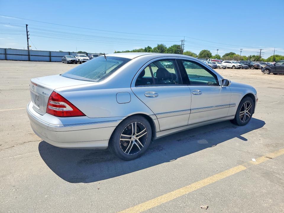 2005 Mercedes-benz C-klasse VIN WDBRF81J05F615999 COPART salvage auction — FRONT END, Id - Certificate Of Title, sold $550 on 2026-07-09 (photo 3)