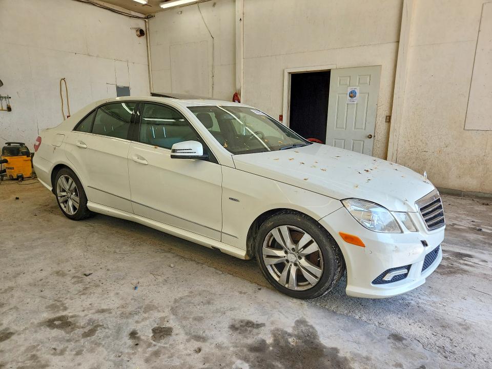 2011 Mercedes-benz E-class VIN WDDHF2EBXBA465461 COPART salvage auction — SIDE, Tn - Certificate Of Title, sold $925 on 2026-07-30 (photo 4)