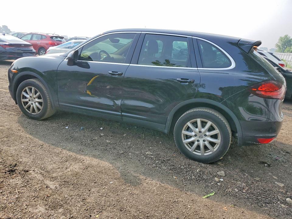 2013 Porsche Cayenne VIN WP1AA2A22DLA03577 COPART salvage auction — SIDE, On - Permit No Brand - Unfit, sold $1,600 on 2026-07-28 (photo 2)