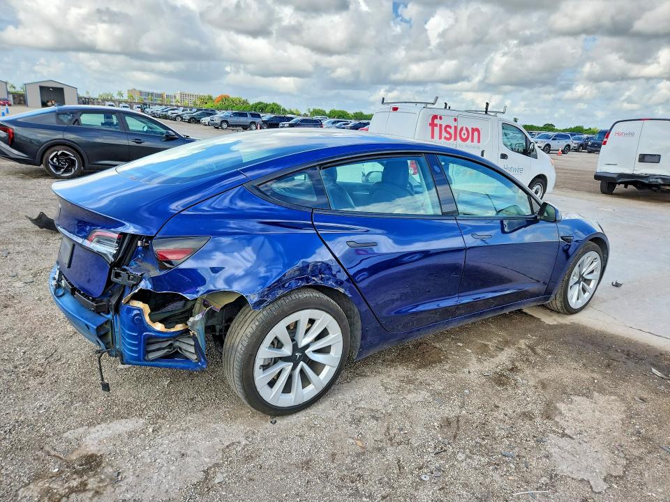 2022 Tesla Model 3 VIN 5YJ3E1EA2NF289901 COPART salvage auction — REAR END, FL - CERTIFICATE OF TITLE, sold $6,300 on 2026-07-20 (photo 3)