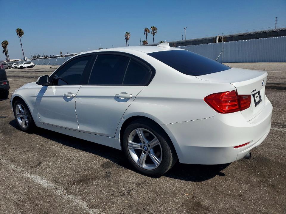 2014 BMW 3er VIN WBA3C3G55ENS67438 COPART salvage auction — SIDE, Ca - Lien Papers-Salvage Or Ac, sold $60 on 2026-07-24 (photo 2)