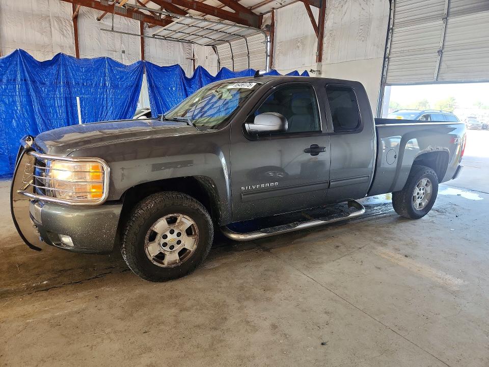 2011 Chevrolet Silverado 1500 VIN 1GCRKSE34BZ368258 COPART salvage auction — NORMAL WEAR, Ky - Certificate Of Title, sold $1,150 on 2026-07-06 (photo 1)