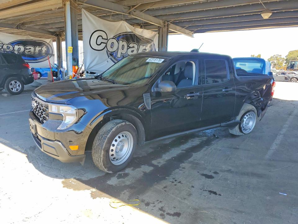 2025 Ford Maverick VIN 3FTTW8A30SRB47411 — COPART salvage auction photo