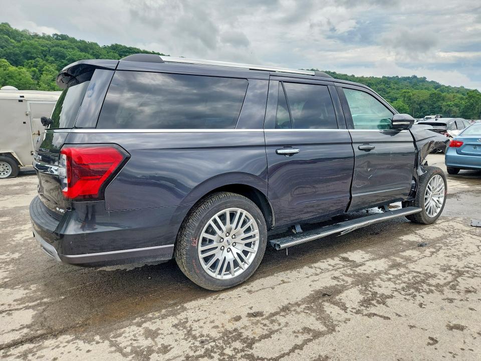 2024 Ford Expedition VIN 1FMJK2A84REA33299 COPART salvage auction — FRONT END, TX - SALVAGE VEHICLE TITLE, sold $16,500 on 2026-09-24 (photo 3)