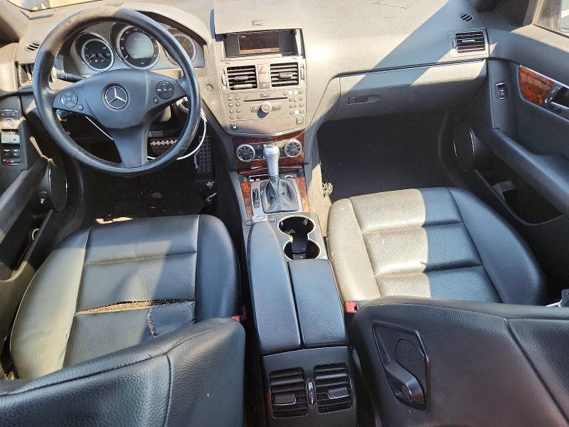 2010 Mercedes-benz C class VIN WDDGF8BB7AR109343 COPART salvage auction — MINOR DENT/SCRATCHES, IL - CERT OF TITLE-CORRECTED, sold $825 on 2026-08-05 (photo 8)