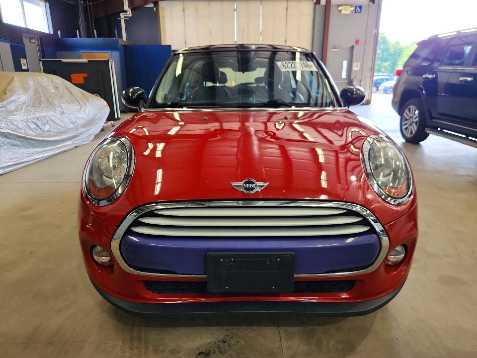 2015 Mini Cooper VIN WMWXM5C55F3A97341 COPART salvage auction — MINOR DENT/SCRATCHES, ME - CERTIFICATE OF TITLE (P), sold $2,350 on 2026-07-27 (photo 5)