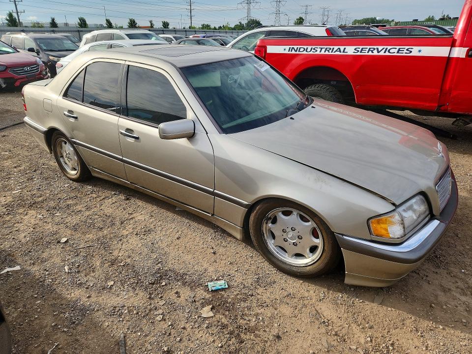 1999 Mercedes-benz C class VIN WDBHA29G0XA725841 COPART salvage auction — FRONT END, Il - Certificate Of Title, sold $250 on 2026-07-28 (photo 4)