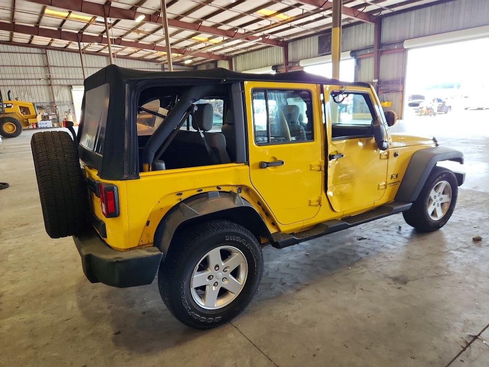 2008 Jeep Wrangler unlimited VIN 1J4GA39178L557873 COPART salvage auction — SIDE, Fl - Cert Of Title Slvg Rebuildable, sold $15 on 2026-07-27 (photo 3)