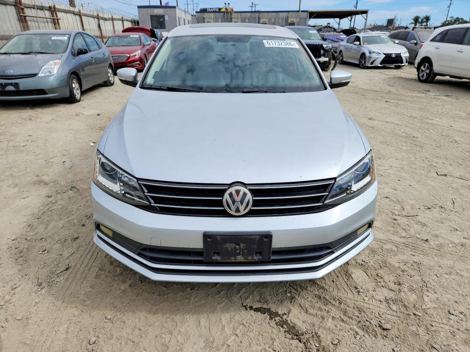 2015 Volkswagen Jetta VIN 3VWLA7AJ5FM201664 COPART salvage auction — REAR END, CA - SALVAGE CERTIFICATE, sold $1,550 on 2026-07-30 (photo 5)