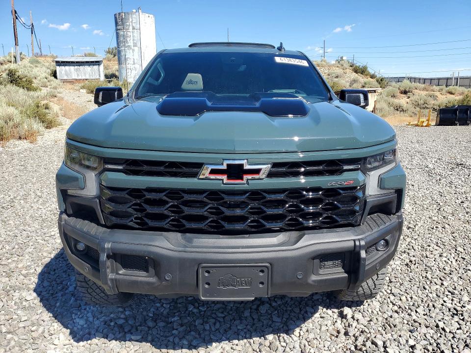 2025 Chevrolet Silverado VIN 3GCUKHE86SG149259 COPART salvage auction — Burn Interior, Nv - Salvage Title, sold $34,000 on 2026-10-01 (photo 5)