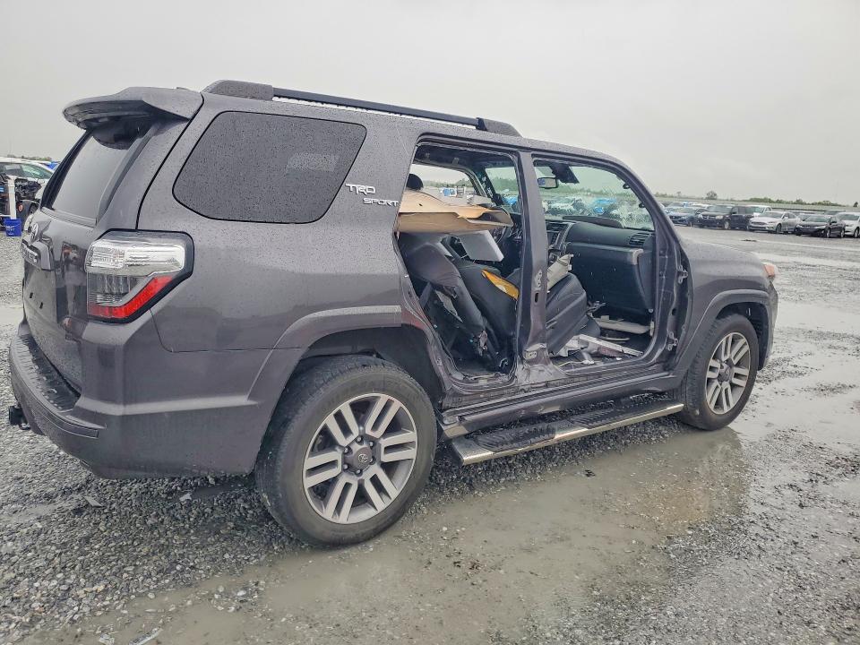 2022 Toyota 4runner VIN JTEAU5JR8N5266360 COPART salvage auction — SIDE, LA - CERT OF TITLE-SALVAGE, sold $11,100 on 2026-07-27 (photo 3)