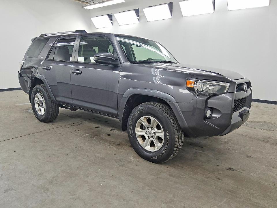 2019 Toyota 4runner VIN JTEBU5JR6K5701120 COPART salvage auction — REAR END, Il - Certificate Of Title, sold $4,150 on 2026-07-28 (photo 4)