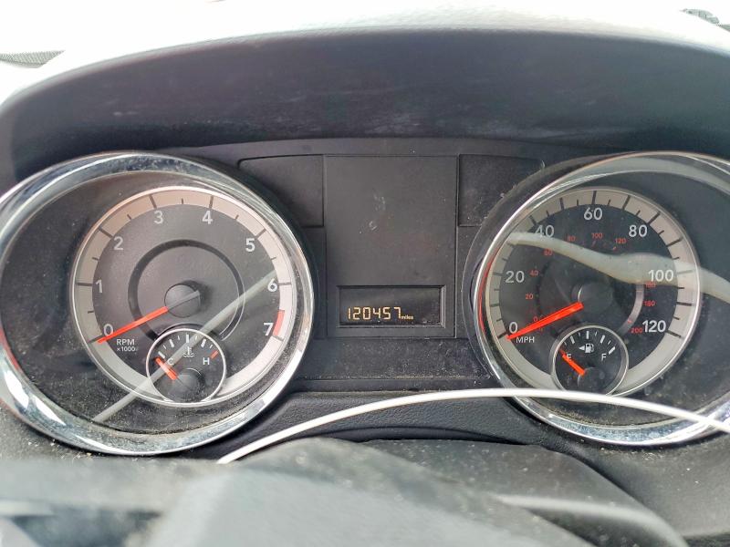 2018 Dodge Caravan VIN 2C4RDGBG0JR153340 COPART salvage auction — NORMAL WEAR, Nc - Dealer Only Clean Title, sold $550 on 2026-07-30 (photo 9)