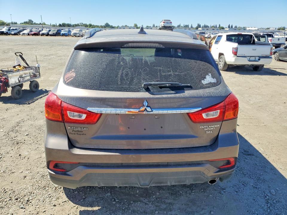 2018 Mitsubishi Outlander VIN JA4AR4AW9JU011488 COPART salvage auction — SIDE, NV - DIS/DLR/EXP ONLY CLEAN TITLE, sold $35 on 2026-07-30 (photo 6)
