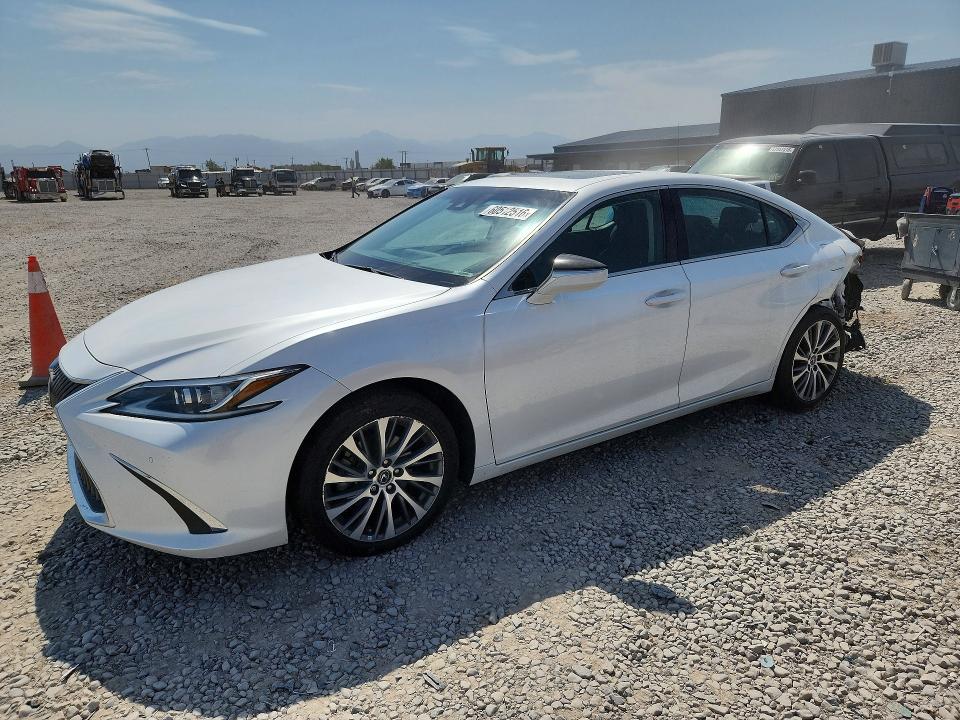 2019 Lexus ES VIN 58ABZ1B16KU050797 — COPART salvage auction photo
