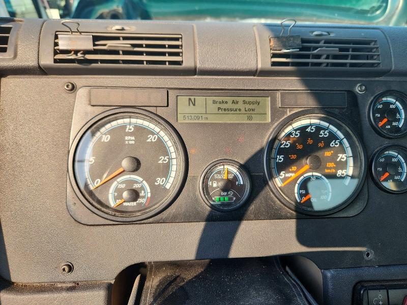 2018 Freightliner All other VIN 3AKBGADVXJSJL4561 COPART salvage auction — MINOR DENT/SCRATCHES, CT, sold $875 on 2026-07-31 (photo 9)