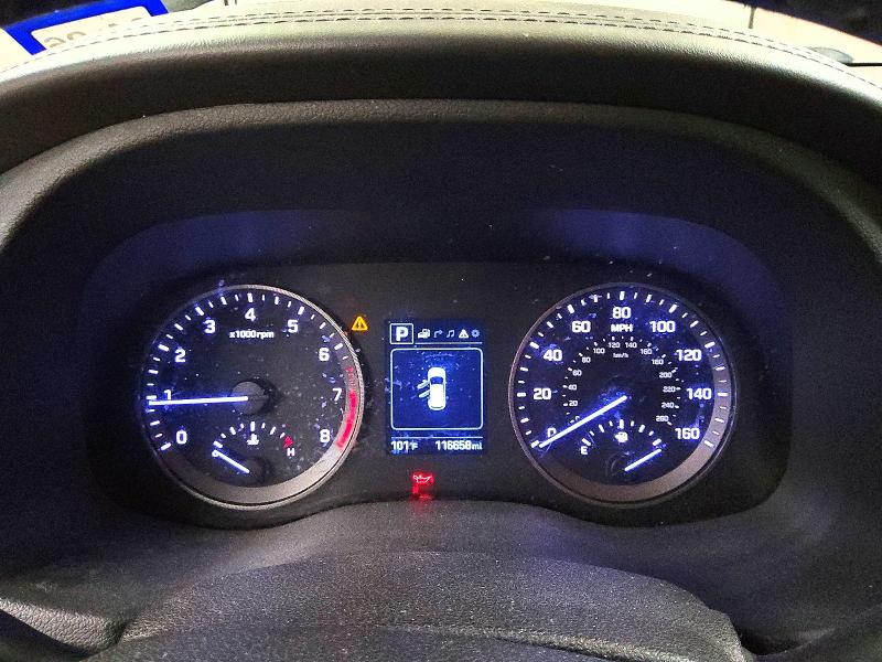 2018 Hyundai Tucson VIN KM8J33A24JU695988 COPART salvage auction — MINOR DENT/SCRATCHES, Tx - Certificate Of Title, sold $2,050 on 2026-07-30 (photo 9)