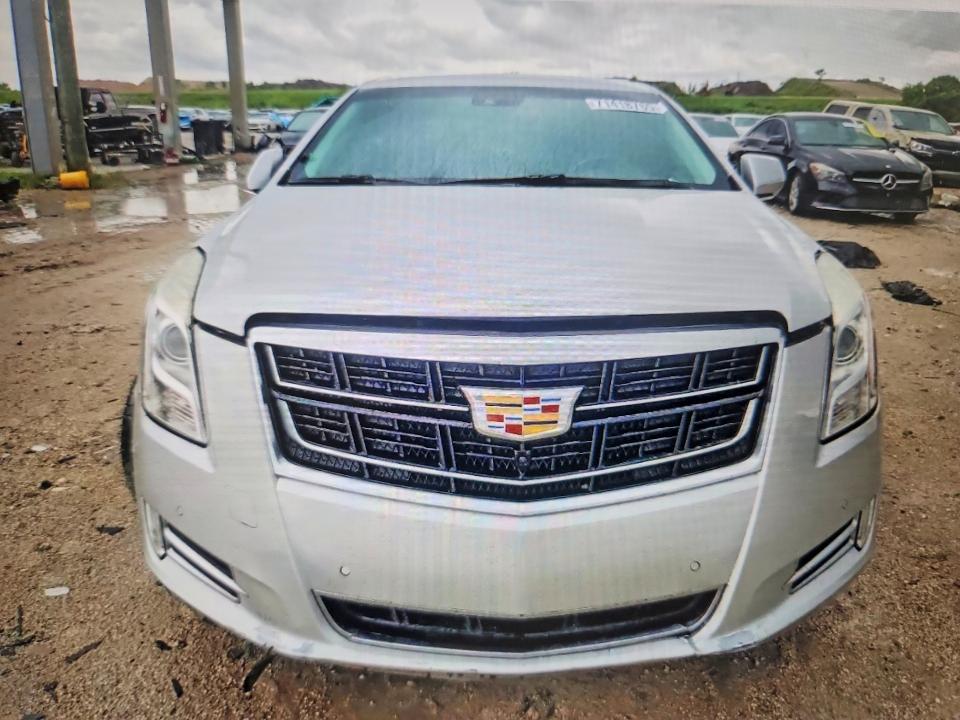 2017 Cadillac Xts VIN 2G61M5S30H9106711 COPART salvage auction — WATER/FLOOD, FL - CERTIFICATE OF DESTRUCTION, sold $3,200 on 2026-09-01 (photo 5)