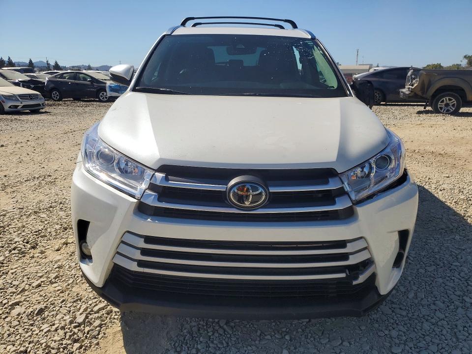 2018 Toyota Highlander VIN 5TDJZRFH3JS842129 COPART salvage auction — SIDE, Ca - Salvage Certificate, sold $7,800 on 2026-07-28 (photo 5)