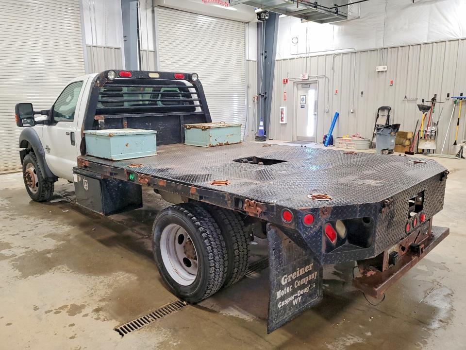 2012 Ford F-550 super duty VIN 1FDUF5HT2CEA35301 COPART salvage auction — NORMAL WEAR, WY - CERTIFICATE OF TITLE, sold $700 on 2026-07-29 (photo 2)