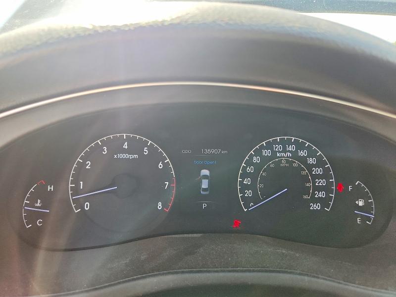 2012 Hyundai Genesis VIN KMHGC4DH3CU173677 COPART salvage auction — NORMAL WEAR, Ab - Bos - Active, sold $2,100 on 2026-07-22 (photo 9)