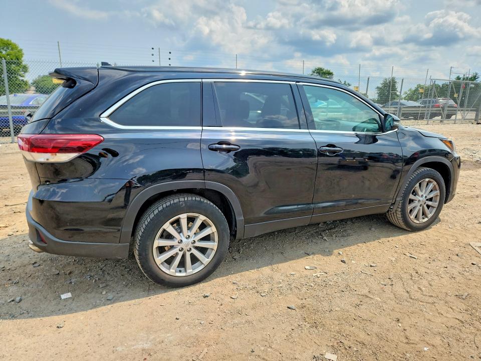 2019 Toyota Highlander VIN 5TDJZRFH5KS563380 COPART salvage auction — MINOR DENT/SCRATCHES, Pa - Certificate Of Salvage, sold $7,700 on 2026-07-30 (photo 3)