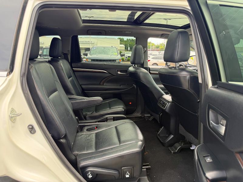 2015 Toyota Highlander VIN 5TDYKRFH2FS110262 COPART salvage auction — MINOR DENT/SCRATCHES, MA - CERTIFICATE OF TITLE (P), sold $9,600 on 2026-07-21 (photo 5)