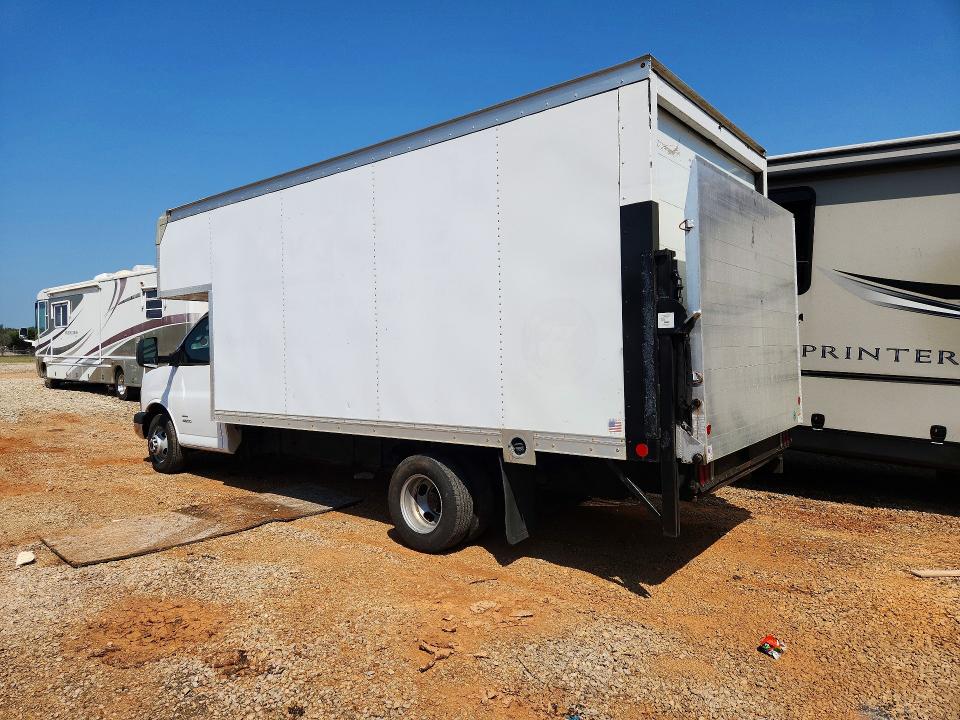 2018 Gmc Savana VIN 7GZ67VCGXJN001529 COPART salvage auction — MECHANICAL, Tn - Certificate Of Title, sold $850 on 2026-07-27 (photo 2)