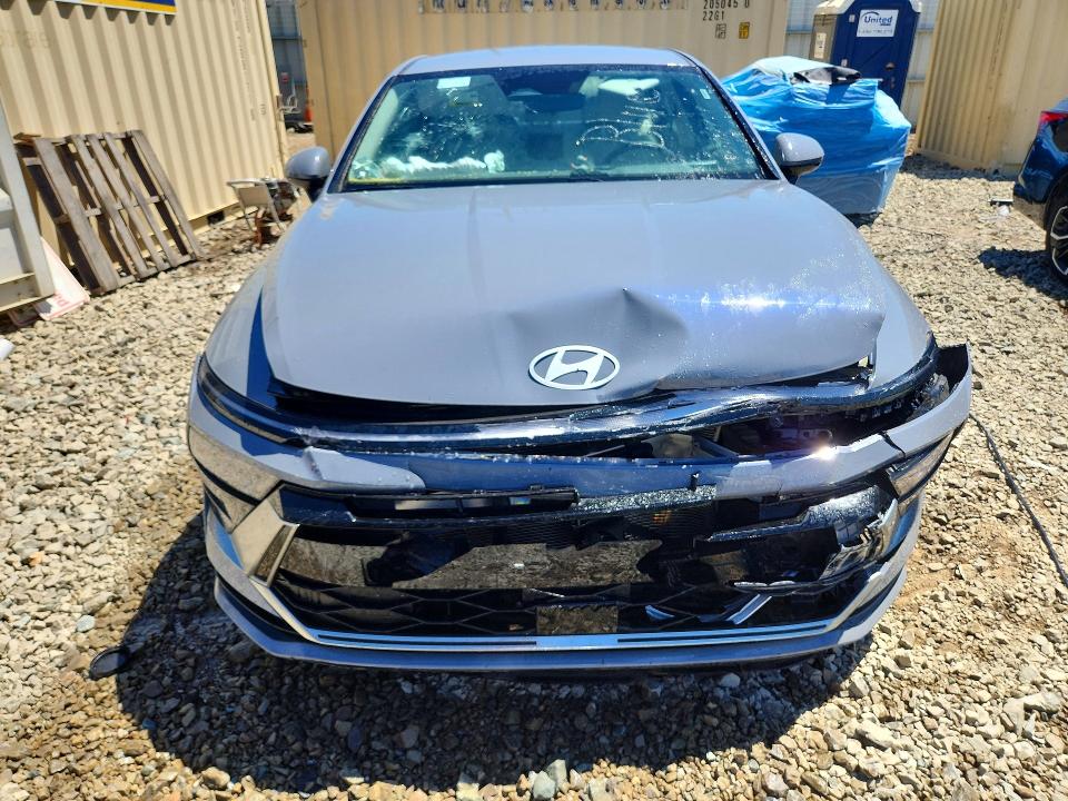 2025 Hyundai Sonata VIN KMHL64JA1SA453255 COPART salvage auction — FRONT END, AZ - CERT OF TITLE- NON REPAIR, sold $525 on 2026-07-22 (photo 5)