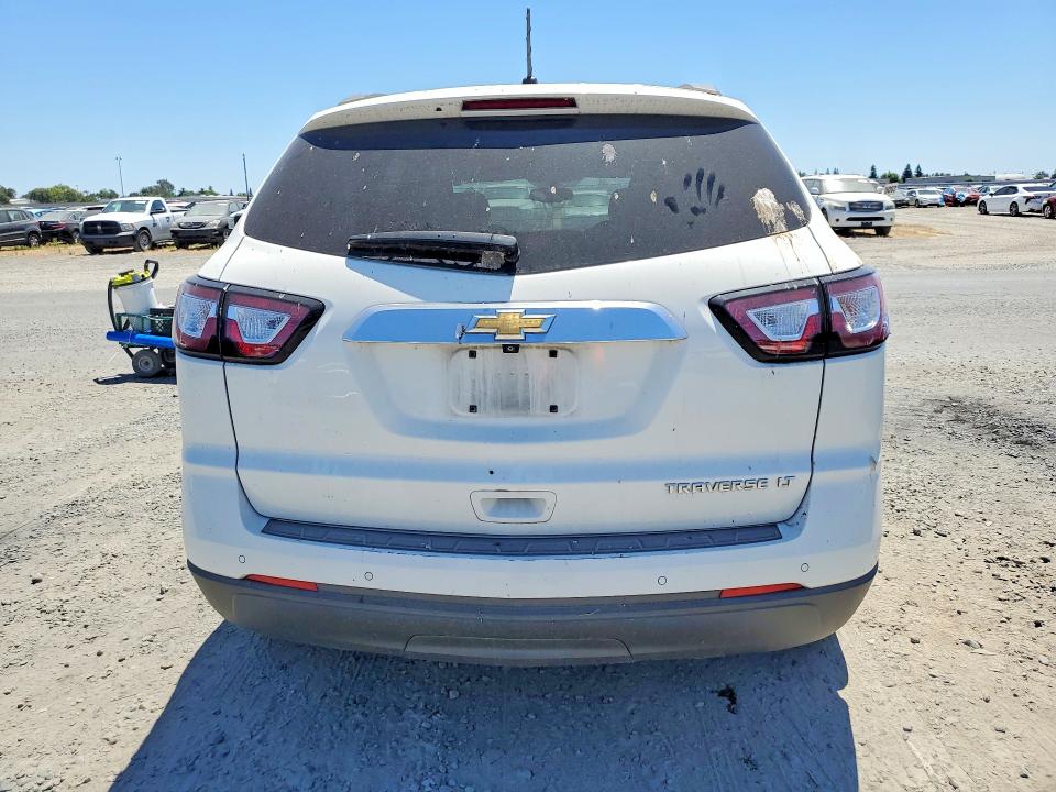 2015 Chevrolet Traverse VIN 1GNKRGKD6FJ262638 COPART salvage auction — NORMAL WEAR, Ca - Dis/Dlr/Exp Only Clean Title, sold $725 on 2026-07-23 (photo 6)