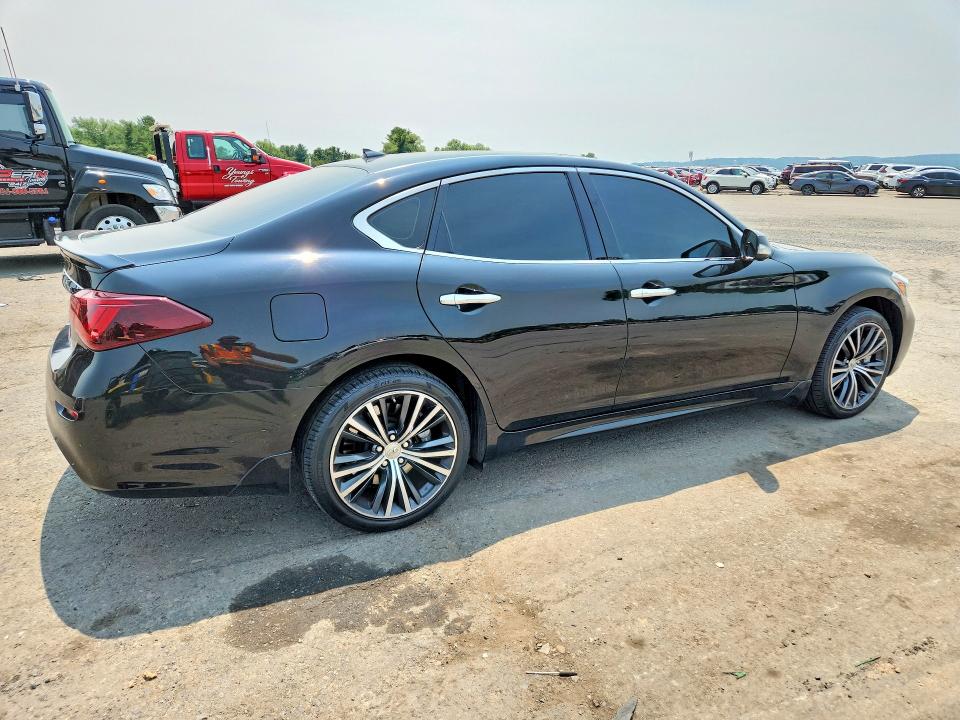 2017 Infiniti Q70 VIN JN1BY1AR8HM770135 COPART salvage auction — MINOR DENT/SCRATCHES, Pa - Reconstructed Clean, sold $4,200 on 2026-07-17 (photo 3)