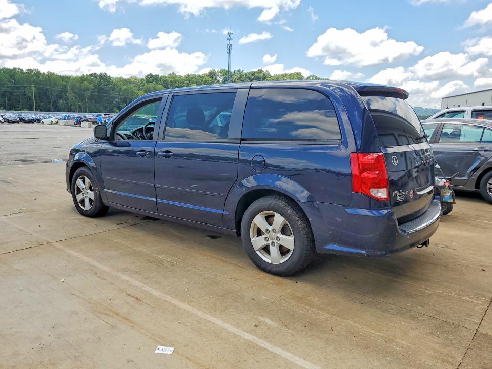 2013 Dodge Caravan VIN 2C4RDGBG6DR753980 COPART salvage auction — SIDE, Ct - Clean Title, sold $450 on 2026-07-30 (photo 2)