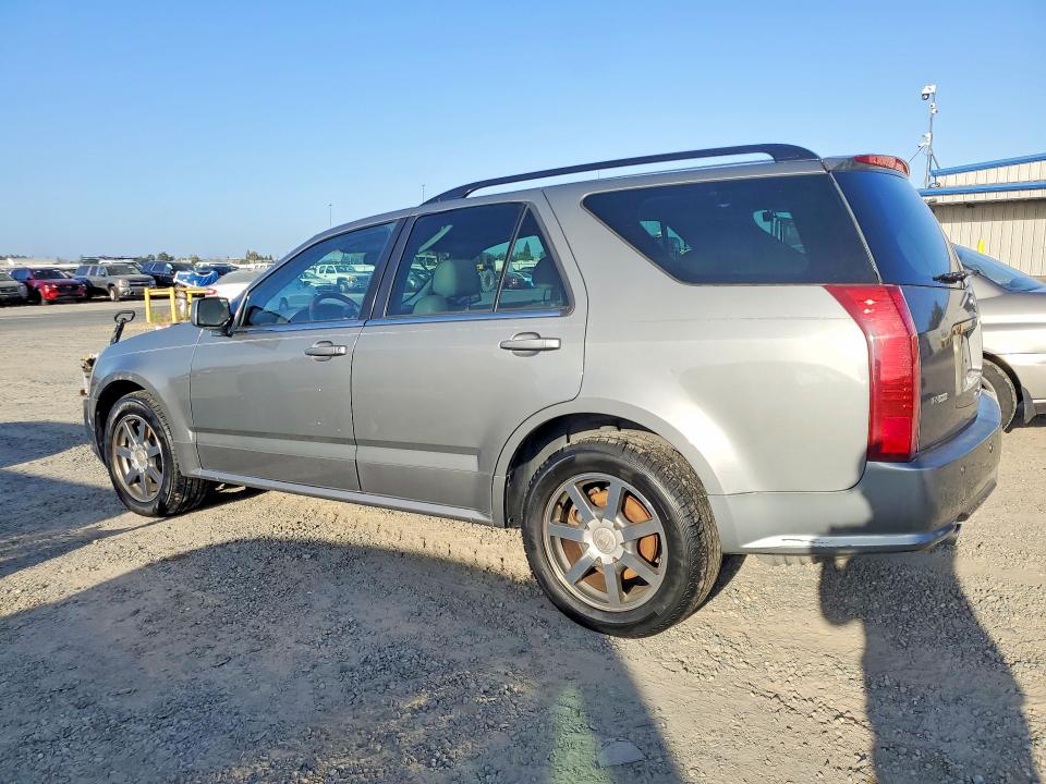 2004 Cadillac Srx VIN 1GYEE63A440142530 COPART salvage auction — MECHANICAL, Ca - Dis/Dlr/Exp Only Clean Title, sold $100 on 2026-07-21 (photo 2)