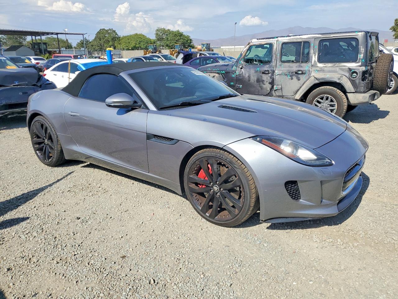 2014 Jaguar F-type VIN SAJWA6FC5E8K06307 COPART salvage auction — Side, CA - SALVAGE CERTIFICATE, sold $4,900 on 2026-08-04 (photo 4)