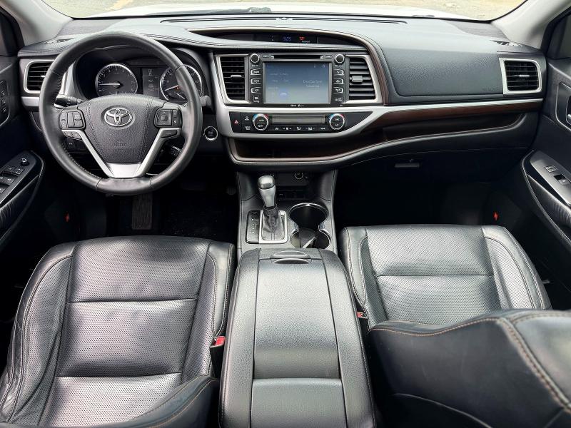 2015 Toyota Highlander VIN 5TDYKRFH2FS110262 COPART salvage auction — MINOR DENT/SCRATCHES, MA - CERTIFICATE OF TITLE (P), sold $9,600 on 2026-07-21 (photo 9)