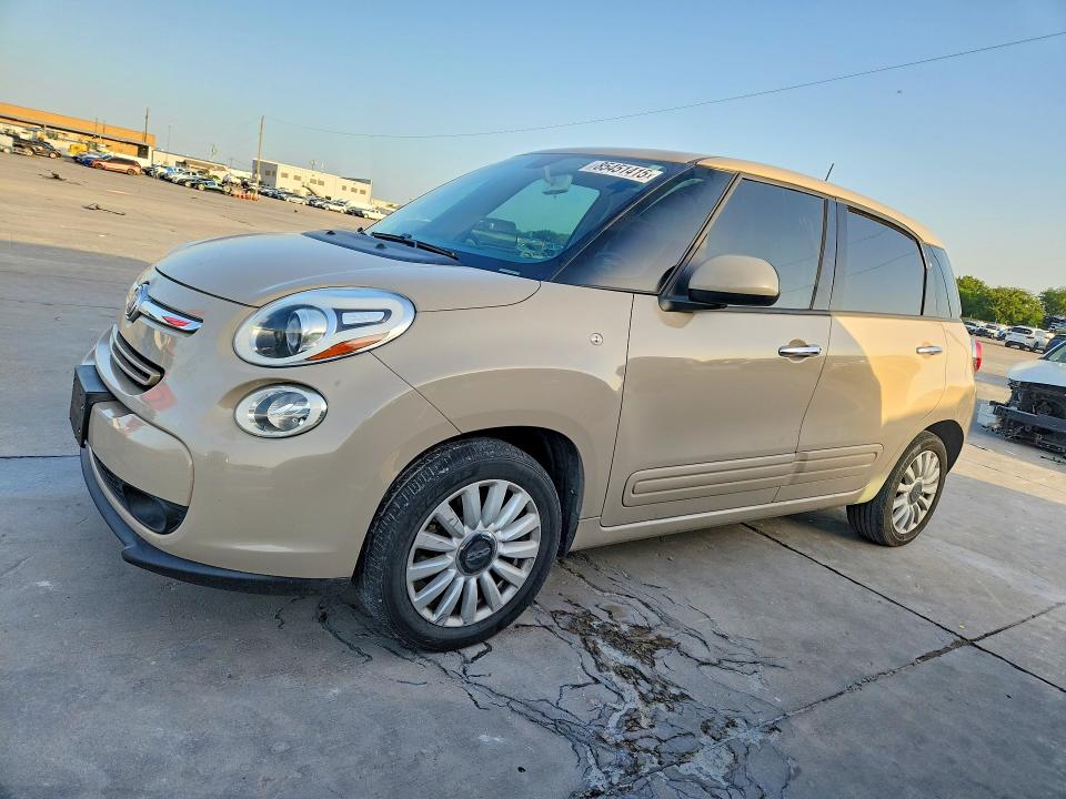 2017 Fiat 500 VIN ZFBCFAAH7HZ038583 COPART salvage auction — NORMAL WEAR, TX - CERTIFICATE OF TITLE, sold $1,750 on 2026-07-29 (photo 1)